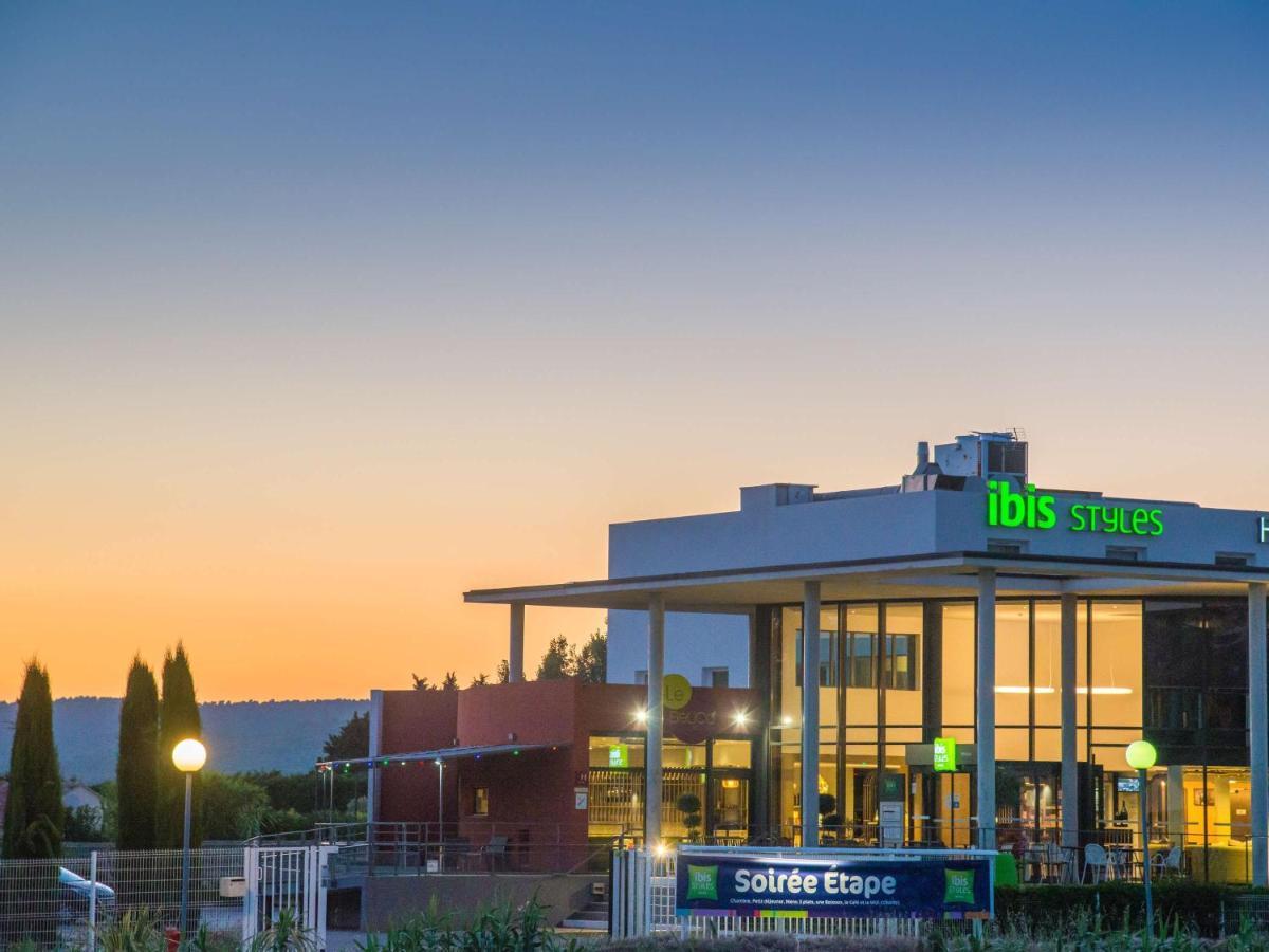 ibis Styles Pertuis Portes du Luberon Exteriér fotografie